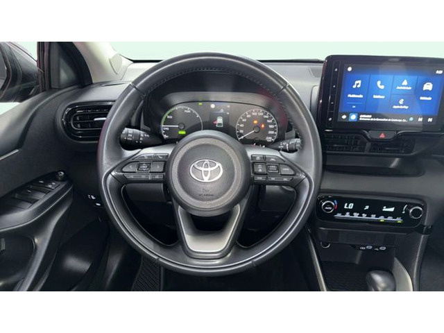 ToyotaYaris 120H Business Plus 85 kW (116 CV) Vehículo usado en Barcelona - 11