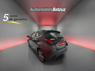 Toyota Yaris 120H Business Plus 85 kW (116 CV)
