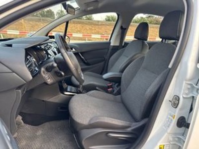 Citroen C3 PureTech 82 Live Edition 60 kW (82 CV) Citroen C3 PureTech 82 Live Edition 60 kW (82 CV)