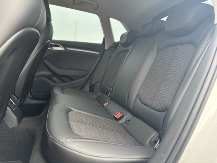 AudiA3 Sportback 1.6 TDI 81 kW (110 CV) S tronic Vehículo usado en Barcelona - 10 AudiA3 Sportback 1.6 TDI 81 kW (110 CV) S tronic Vehículo usado en Barcelona - 10