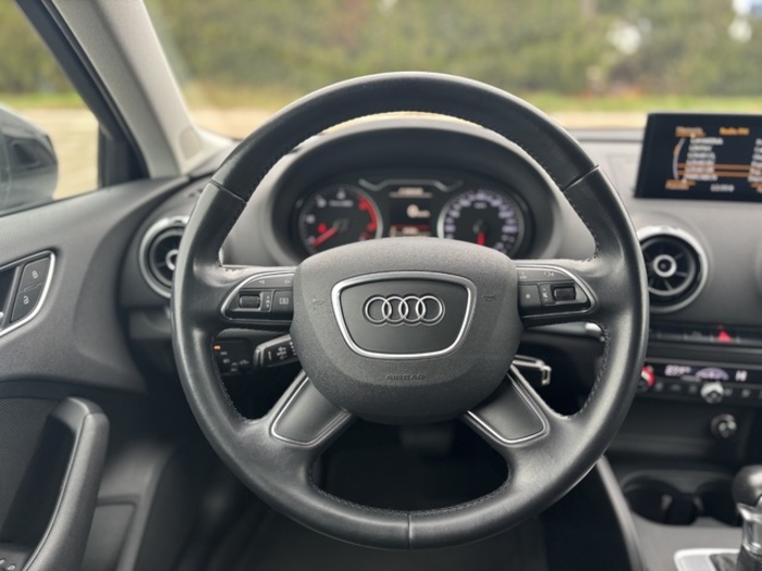 AudiA3 Sportback 1.6 TDI 81 kW (110 CV) S tronic Vehículo usado en Barcelona - 13 AudiA3 Sportback 1.6 TDI 81 kW (110 CV) S tronic Vehículo usado en Barcelona - 13