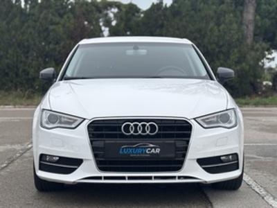 Audi A3 Sportback 1.6 TDI 81 kW (110 CV) S tronic Audi A3 Sportback 1.6 TDI 81 kW (110 CV) S tronic