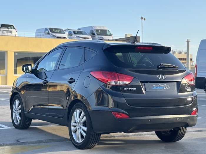 HyundaiTucson 2.0 CDRi Style Full 103 kW (140 CV) Vehículo usado en Barcelona - 6 HyundaiTucson 2.0 CDRi Style Full 103 kW (140 CV) Vehículo usado en Barcelona - 6