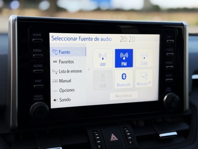 ToyotaRav4 2.5l hybrid Advance 160 kW (218 CV) Vehículo usado en Barcelona - 23