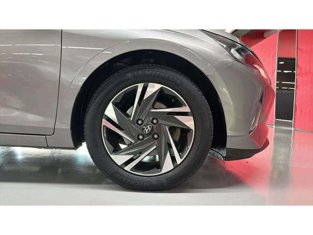 Hyundaii20 1.0 TGDI Drive & Skate 74 kW (100 CV) Vehículo usado en Barcelona - 19