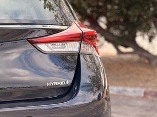 Toyota Auris 140H Hybrid Feel! 100 kW (136 CV)