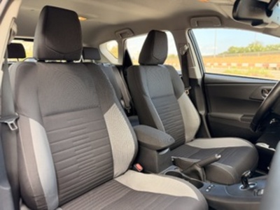 Toyota Auris 140H Hybrid Feel! 100 kW (136 CV) Toyota Auris 140H Hybrid Feel! 100 kW (136 CV)