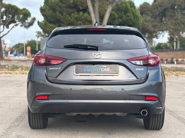MazdaMazda 3 1.5 DE Black Tech Edition MT 77 kW (105 CV) Vehículo usado en Barcelona - 5