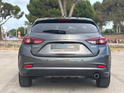 Mazda Mazda 3 1.5 DE Black Tech Edition MT 77 kW (105 CV) Mazda Mazda 3 1.5 DE Black Tech Edition MT 77 kW (105 CV)