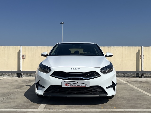 KiaCeed 1.0 T-GDi Tech 88 kW (120 CV) Vehículo usado en Barcelona - 2