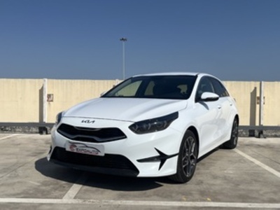 Kia Ceed 1.0 T-GDi Tech 88 kW (120 CV) Kia Ceed 1.0 T-GDi Tech 88 kW (120 CV)