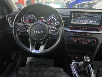 Kia Ceed 1.0 T-GDi Tech 88 kW (120 CV) Kia Ceed 1.0 T-GDi Tech 88 kW (120 CV)