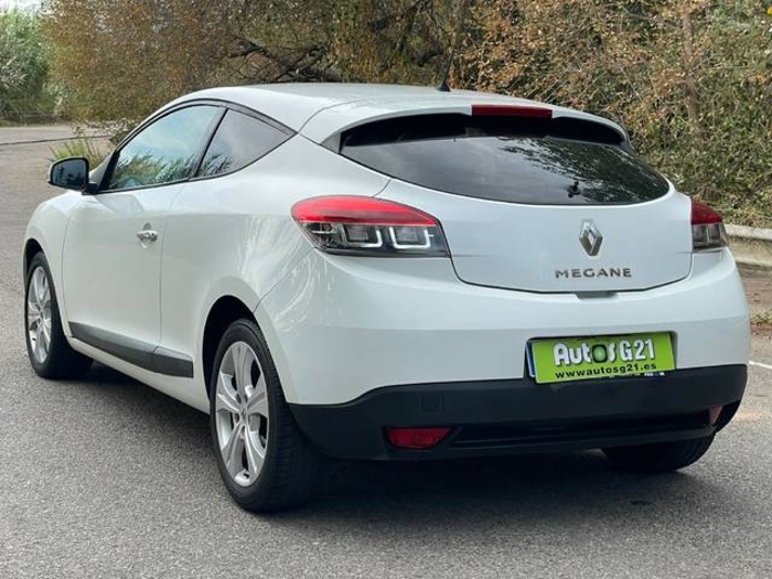 RenaultMegane Coupe 1.6 16v Dynamique 83 kW (110 CV) Vehículo usado en Barcelona - 7 RenaultMegane Coupe 1.6 16v Dynamique 83 kW (110 CV) Vehículo usado en Barcelona - 7