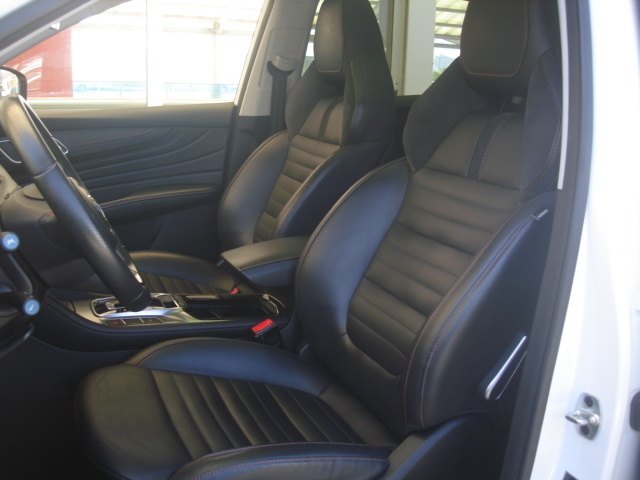 MGHS 1.5 Turbo GDI Luxury DCT 119 kW (162 CV) Vehículo usado en Barcelona - 10
