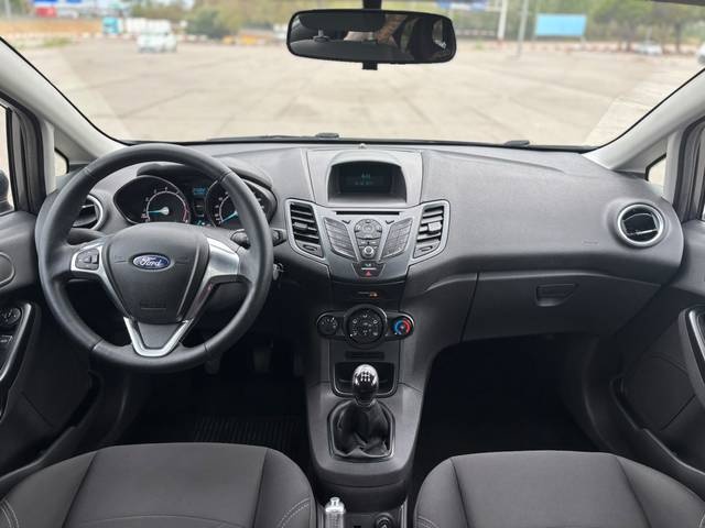 FordFiesta 1.25 Duratec Trend 60 kW (82 CV) Vehículo usado en Barcelona - 11