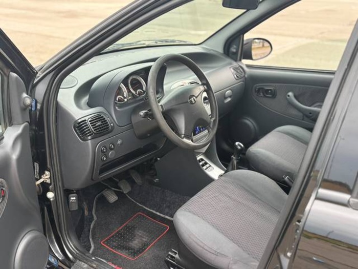 TataIndica 1.4 MPFi LX 63 kW (85 CV) Vehículo usado en Barcelona - 6 TataIndica 1.4 MPFi LX 63 kW (85 CV) Vehículo usado en Barcelona - 6