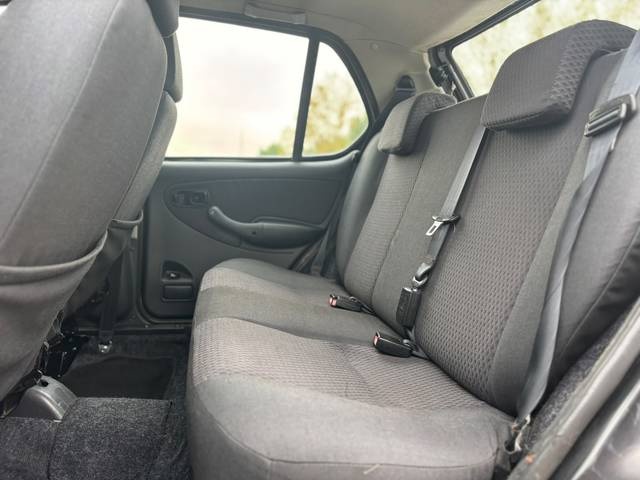 TataIndica 1.4 MPFi LX 63 kW (85 CV) Vehículo usado en Barcelona - 9