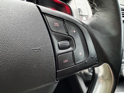DS DS5 BlueHdi 120 EAT6 Style 88 kW (120 CV) DS DS5 BlueHdi 120 EAT6 Style 88 kW (120 CV)