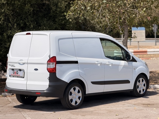 FordTransit Courier Furgon 1.5 TDCI Ambiente 71 kW (95 CV) Vehículo usado en Barcelona - 7