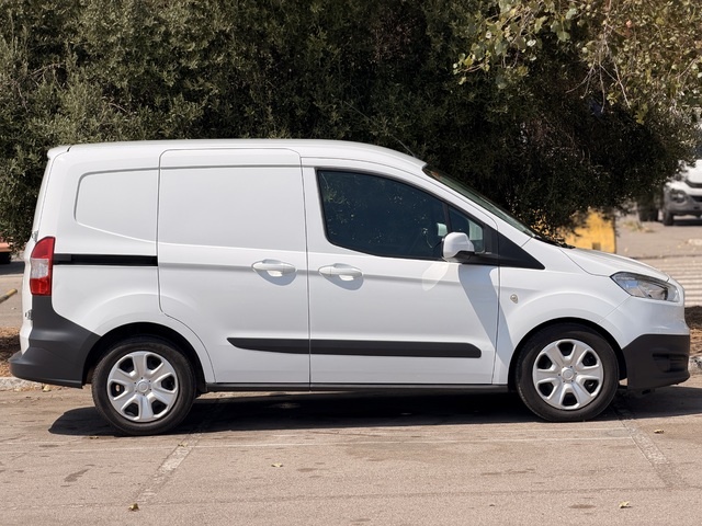 FordTransit Courier Furgon 1.5 TDCI Ambiente 71 kW (95 CV) Vehículo usado en Barcelona - 8