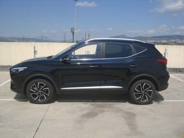 MGZS 1.5 Luxury 78 kW (106 CV) Vehículo usado en Barcelona - 3