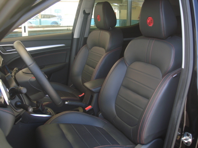 MGZS 1.5 Luxury 78 kW (106 CV) Vehículo usado en Barcelona - 8
