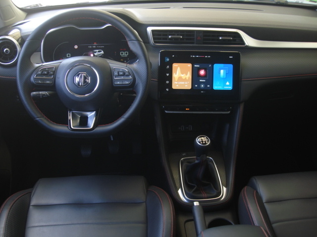 MGZS 1.5 Luxury 78 kW (106 CV) Vehículo usado en Barcelona - 12