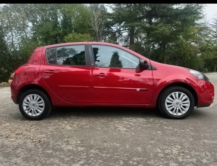 RenaultClio 1.2 20 Aniversario 55 kW (75 CV) Vehículo usado en Barcelona - 6 RenaultClio 1.2 20 Aniversario 55 kW (75 CV) Vehículo usado en Barcelona - 6