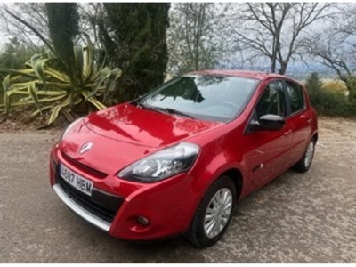 Renault Clio 1.2 20 Aniversario 55 kW (75 CV) Renault Clio 1.2 20 Aniversario 55 kW (75 CV)