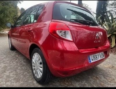 Renault Clio 1.2 20 Aniversario 55 kW (75 CV) Renault Clio 1.2 20 Aniversario 55 kW (75 CV)