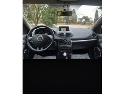Renault Clio 1.2 20 Aniversario 55 kW (75 CV) Renault Clio 1.2 20 Aniversario 55 kW (75 CV)