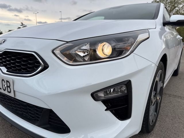 KiaCeed 1.0 T-GDi Eco-Dynamics Tech 88 kW (120 CV) Vehículo usado en Barcelona - 23