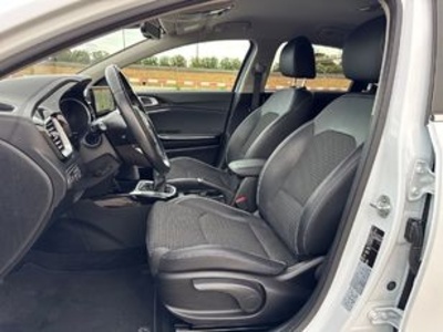 Kia Ceed 1.0 T-GDi Eco-Dynamics Tech 88 kW (120 CV) Kia Ceed 1.0 T-GDi Eco-Dynamics Tech 88 kW (120 CV)