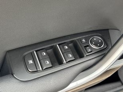 Kia Ceed 1.0 T-GDi Eco-Dynamics Tech 88 kW (120 CV) Kia Ceed 1.0 T-GDi Eco-Dynamics Tech 88 kW (120 CV)