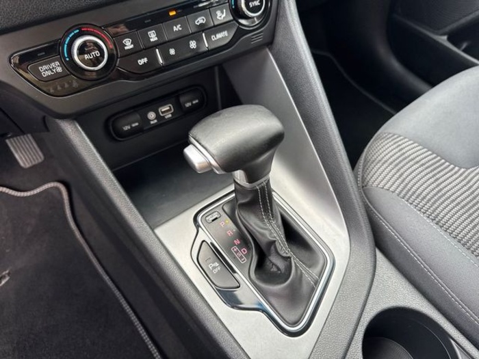 KiaNiro 1.6 GDi PHEV Híbrido Drive 104 kW (141 CV) Vehículo usado en Barcelona - 16 KiaNiro 1.6 GDi PHEV Híbrido Drive 104 kW (141 CV) Vehículo usado en Barcelona - 16