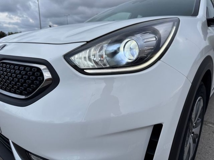 KiaNiro 1.6 GDi PHEV Híbrido Drive 104 kW (141 CV) Vehículo usado en Barcelona - 23 KiaNiro 1.6 GDi PHEV Híbrido Drive 104 kW (141 CV) Vehículo usado en Barcelona - 23