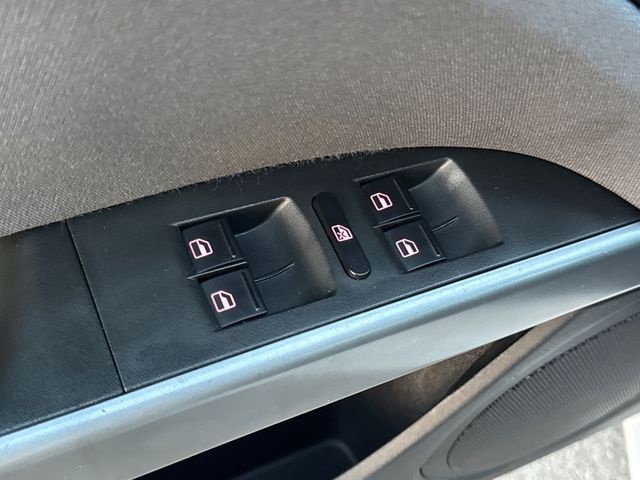 SEATLeón 1.6 TDI Style 77 kW (105 CV) Vehículo usado en Barcelona - 14