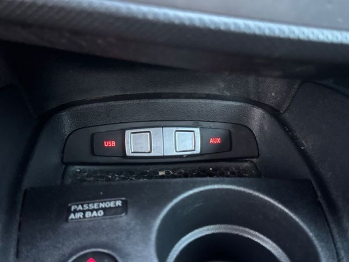 SEATLeón 1.6 TDI Style 77 kW (105 CV) Vehículo usado en Barcelona - 19 SEATLeón 1.6 TDI Style 77 kW (105 CV) Vehículo usado en Barcelona - 19