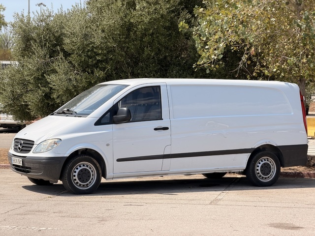 Mercedes-BenzVito Mixto 115 CDI Extralarga 110 kW (150 CV) Vehículo usado en Barcelona - 2