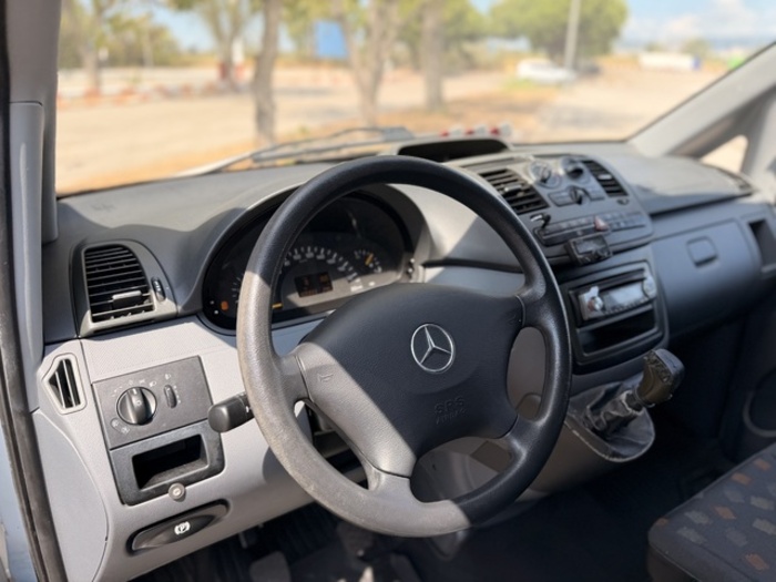 Mercedes-BenzVito Mixto 115 CDI Extralarga 110 kW (150 CV) Vehículo usado en Barcelona - 15 Mercedes-BenzVito Mixto 115 CDI Extralarga 110 kW (150 CV) Vehículo usado en Barcelona - 15