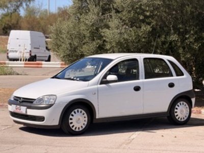 Opel Corsa 1.2 16v SRI 55 kW (75 CV) Opel Corsa 1.2 16v SRI 55 kW (75 CV)