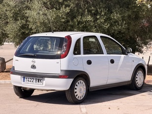 Opel Corsa 1.2 16v SRI 55 kW (75 CV)