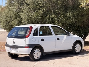 Opel Corsa 1.2 16v SRI 55 kW (75 CV)