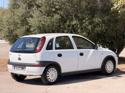 Opel Corsa 1.2 16v SRI 55 kW (75 CV) Opel Corsa 1.2 16v SRI 55 kW (75 CV)