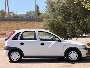Opel Corsa 1.2 16v SRI 55 kW (75 CV)