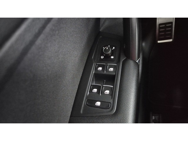 VolkswagenTiguan Sport 2.0 TDI BMT 110 kW (150 CV) DSG Vehículo usado en Barcelona - 38
