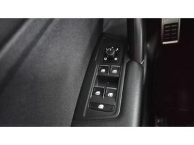 Volkswagen Tiguan Sport 2.0 TDI BMT 110 kW (150 CV) DSG Volkswagen Tiguan Sport 2.0 TDI BMT 110 kW (150 CV) DSG