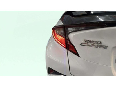 Toyota C-HR 180H Advance 135 kW (184 CV) Toyota C-HR 180H Advance 135 kW (184 CV)
