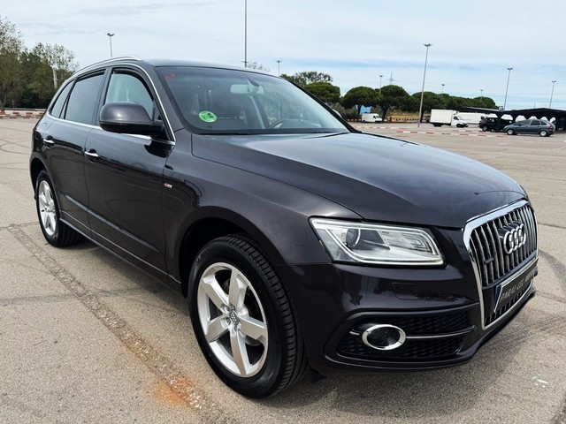 AudiQ5 S line edition 2.0 TDI clean diesel quattro 110 kW (150 CV) Vehículo usado en Barcelona - 1