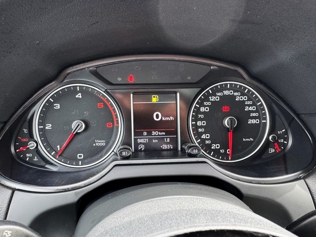 AudiQ5 S line edition 2.0 TDI clean diesel quattro 110 kW (150 CV) Vehículo usado en Barcelona - 18